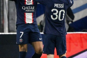 比赛集锦_关于巴黎圣日耳曼法甲战胜朗斯姆巴佩单刀破门的信息