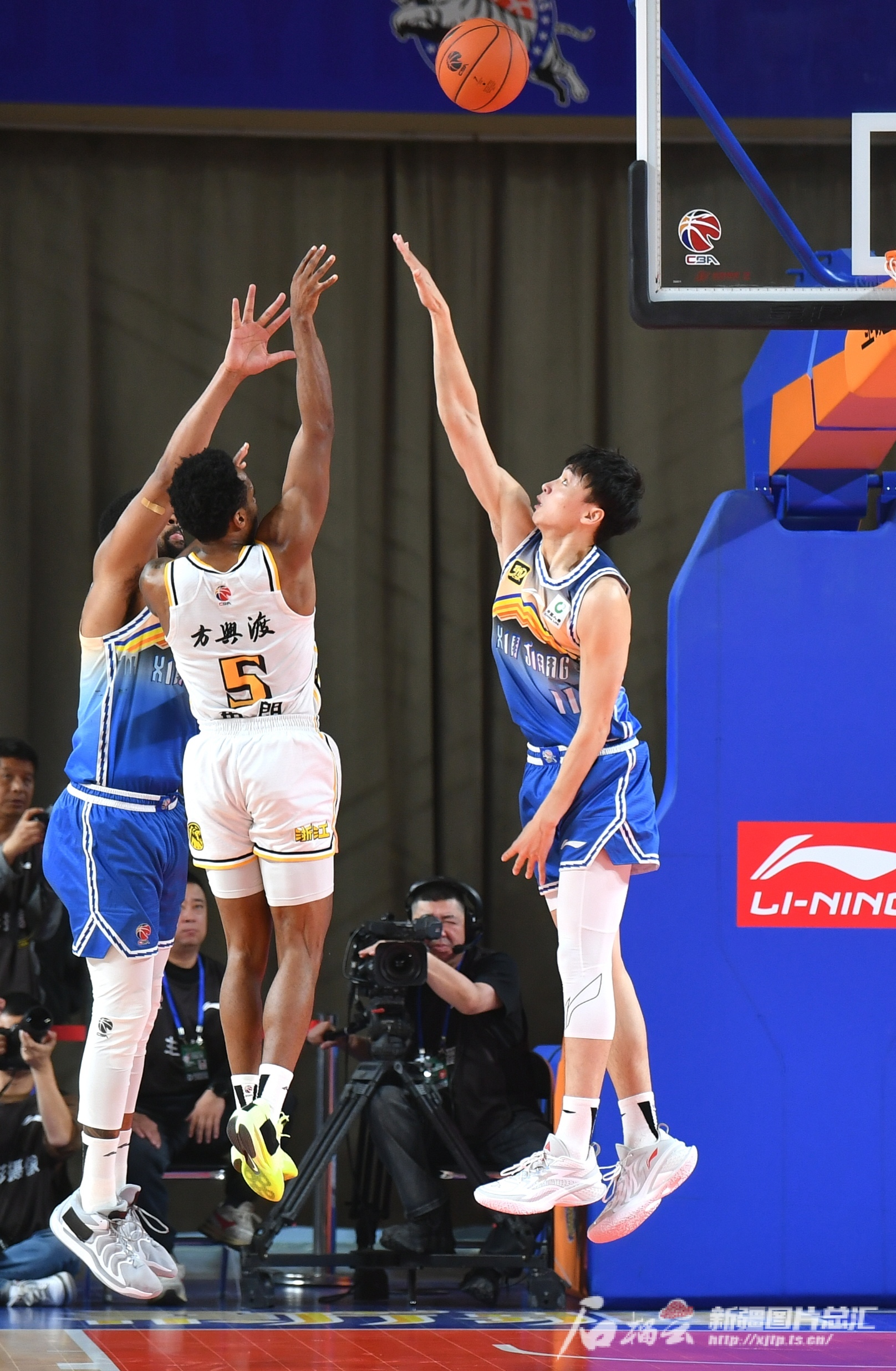 新疆男篮延续连胜势头